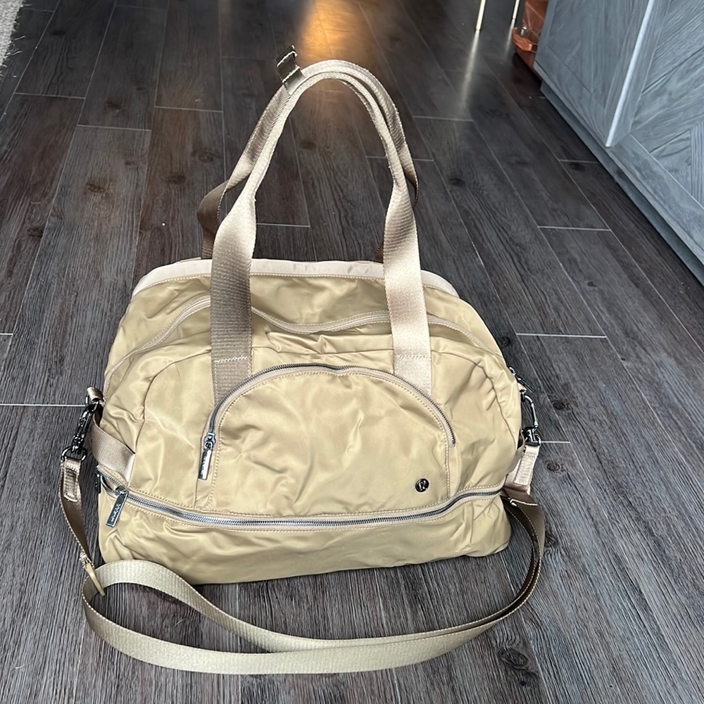 Tan weekend bag